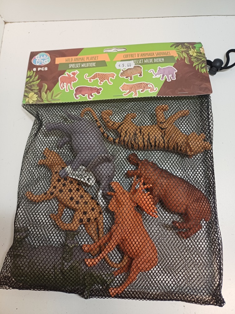6 wilde dieren in een zak