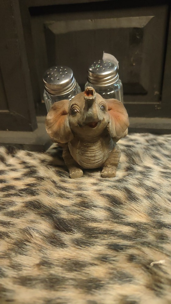 Peper en zout stel olifant